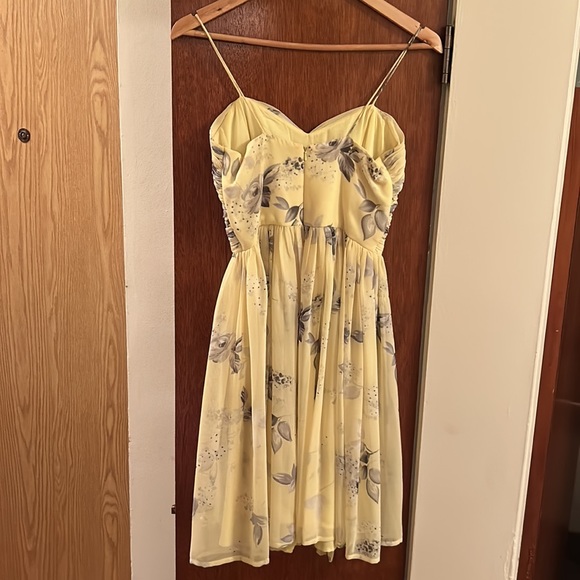 ASOS yellow bridesmaids dress with grey flowers worn once. UK size 8. - Picture 2 of 2
